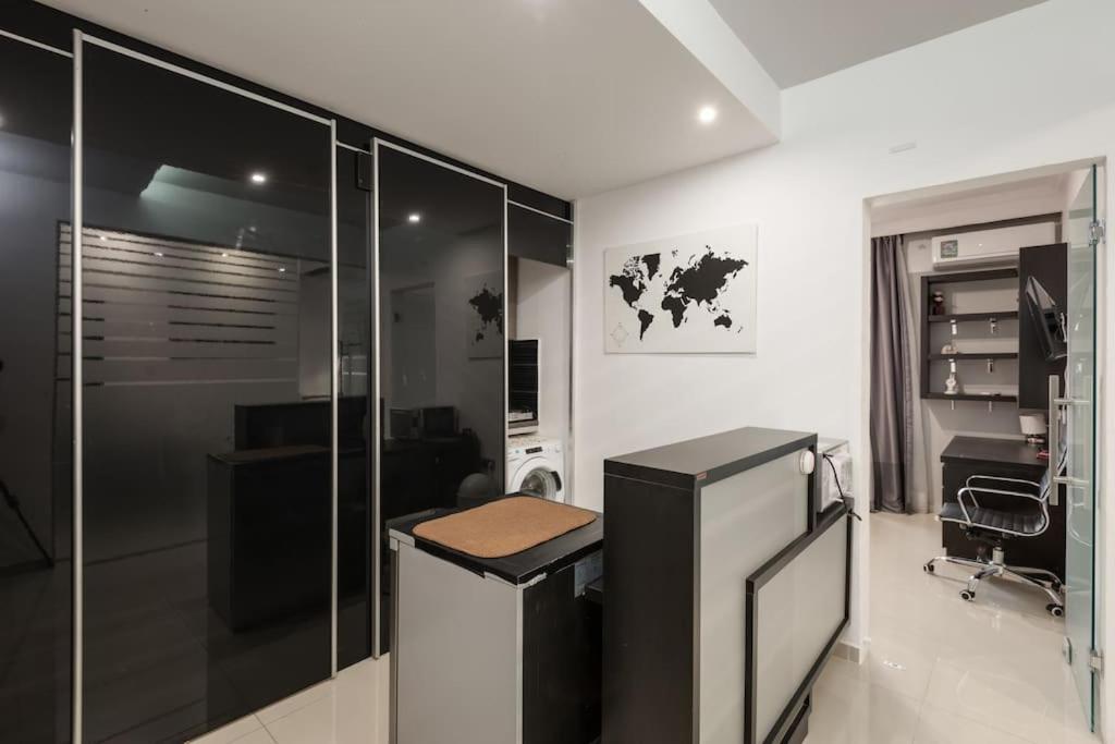 Modern Office Apartment.Wifi,2A/C,Luxury Fur/Tures Салоники Экстерьер фото